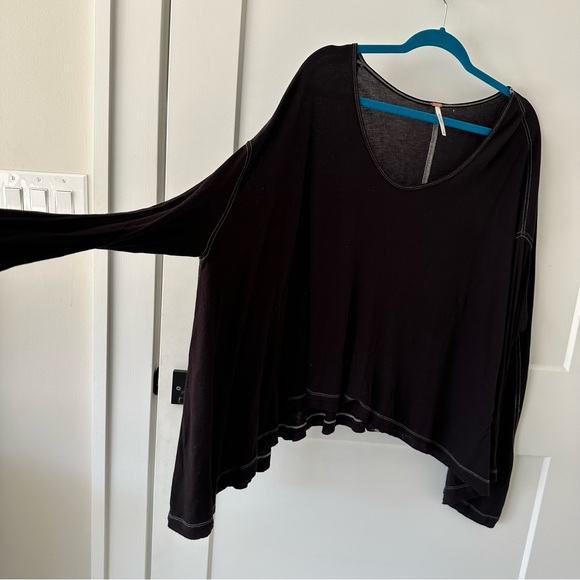 Free People Black Scoop Neck Pullover Flowy Long Sleeve Top Size S - Picture 2 of 5